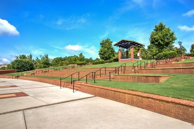 4864 White Street, Sugar Hill, GA 30518