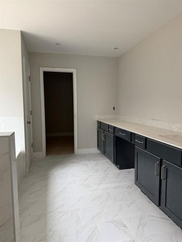 4864 White Street, Sugar Hill, GA 30518