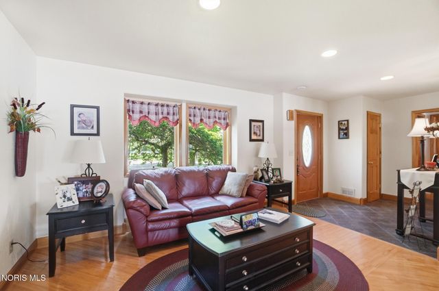 707 Catherine Drive, Liberty Center, OH 43532