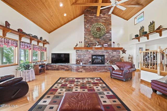 707 Catherine Drive, Liberty Center, OH 43532