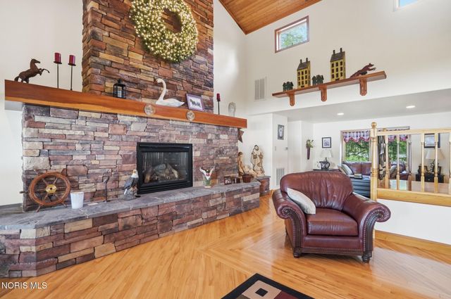 707 Catherine Drive, Liberty Center, OH 43532