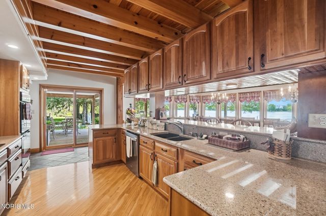 707 Catherine Drive, Liberty Center, OH 43532