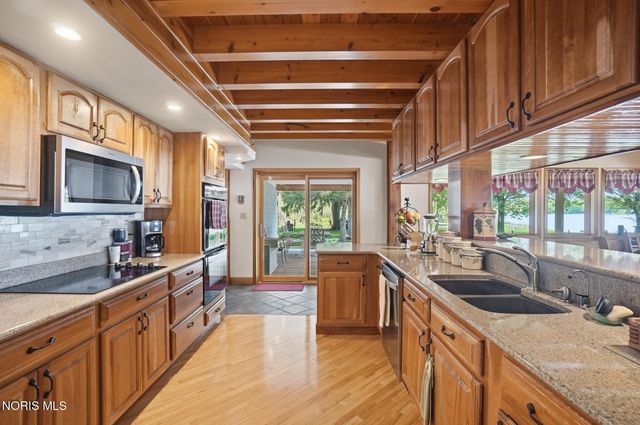 707 Catherine Drive, Liberty Center, OH 43532