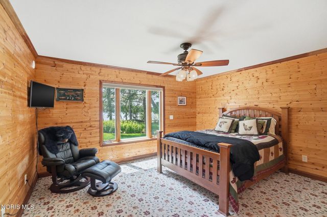 707 Catherine Drive, Liberty Center, OH 43532
