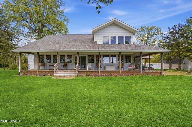 707 Catherine Drive, Liberty Center, OH 43532