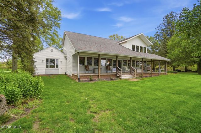 707 Catherine Drive, Liberty Center, OH 43532