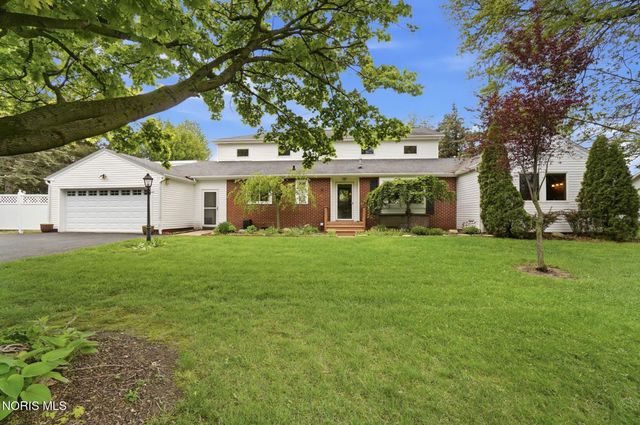 707 Catherine Drive, Liberty Center, OH 43532