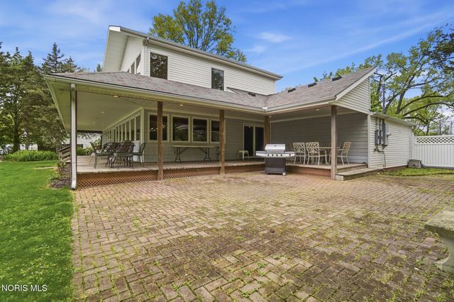 707 Catherine Drive, Liberty Center, OH 43532
