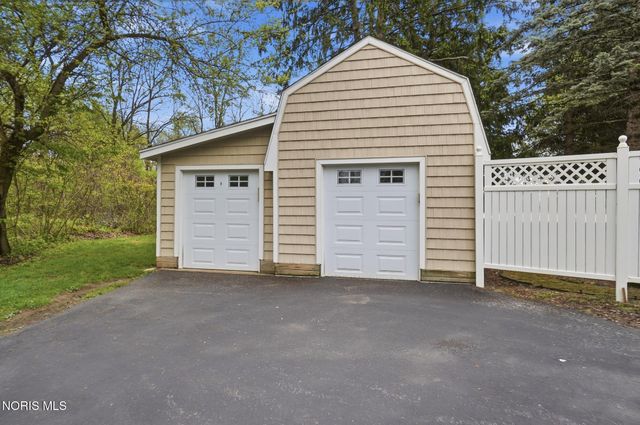 707 Catherine Drive, Liberty Center, OH 43532