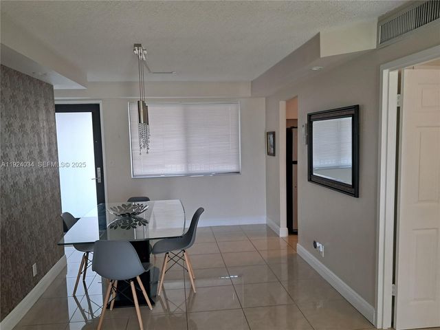 301 Golden Isles Dr 111, Hallandale Beach, FL 33009