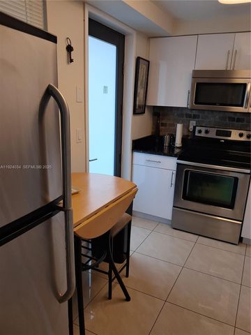 301 Golden Isles Dr 111, Hallandale Beach, FL 33009