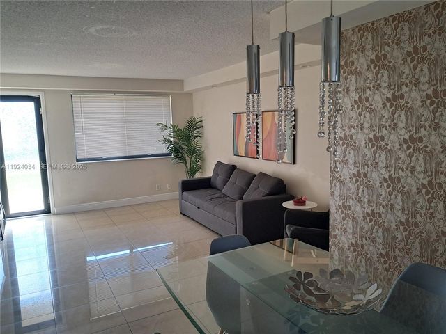 301 Golden Isles Dr 111, Hallandale Beach, FL 33009