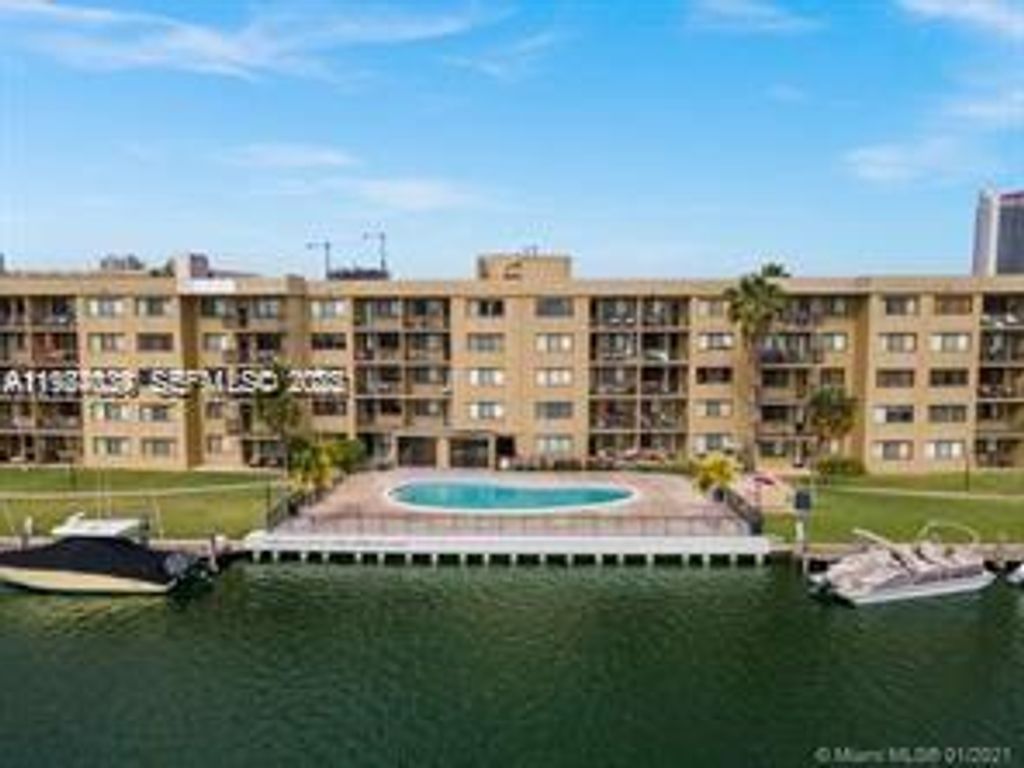 301 Golden Isles Dr 111, Hallandale Beach, FL 33009