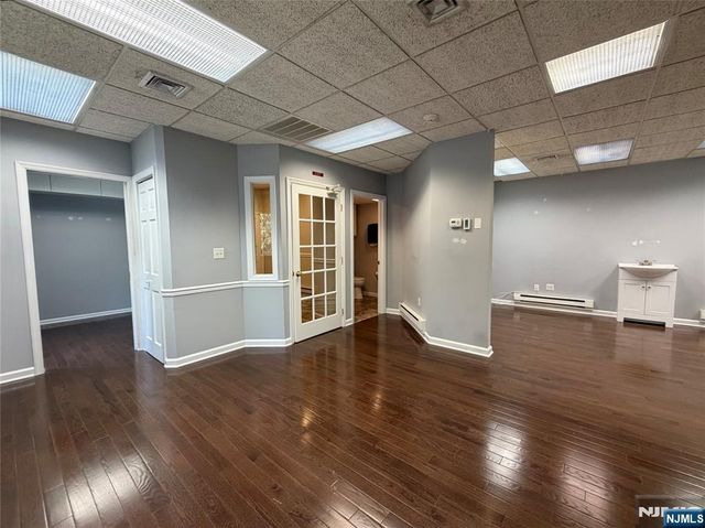135 County Road 2B, Cresskill, NJ 07626