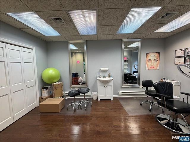 135 County Road 2B, Cresskill, NJ 07626