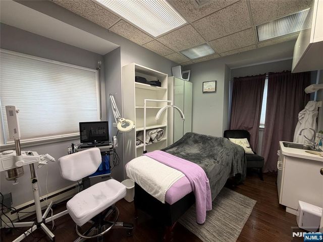135 County Road 2B, Cresskill, NJ 07626
