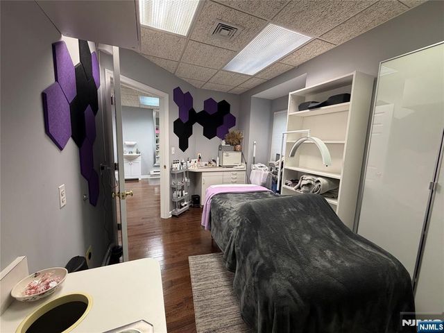 135 County Road 2B, Cresskill, NJ 07626