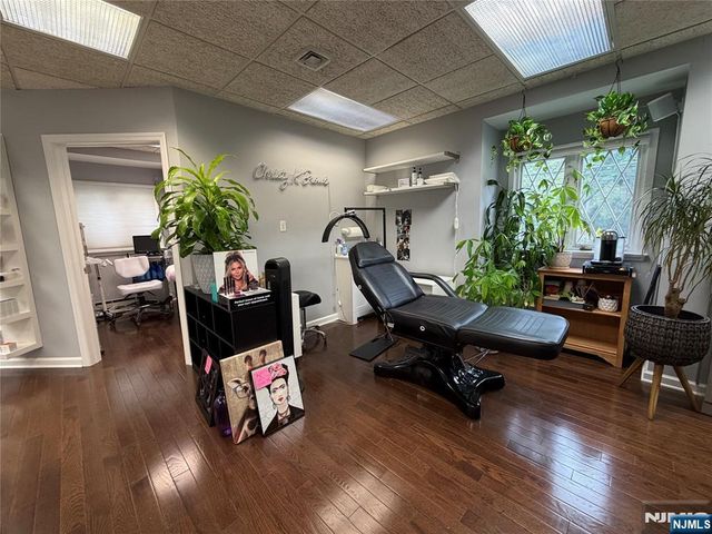 135 County Road 2B, Cresskill, NJ 07626