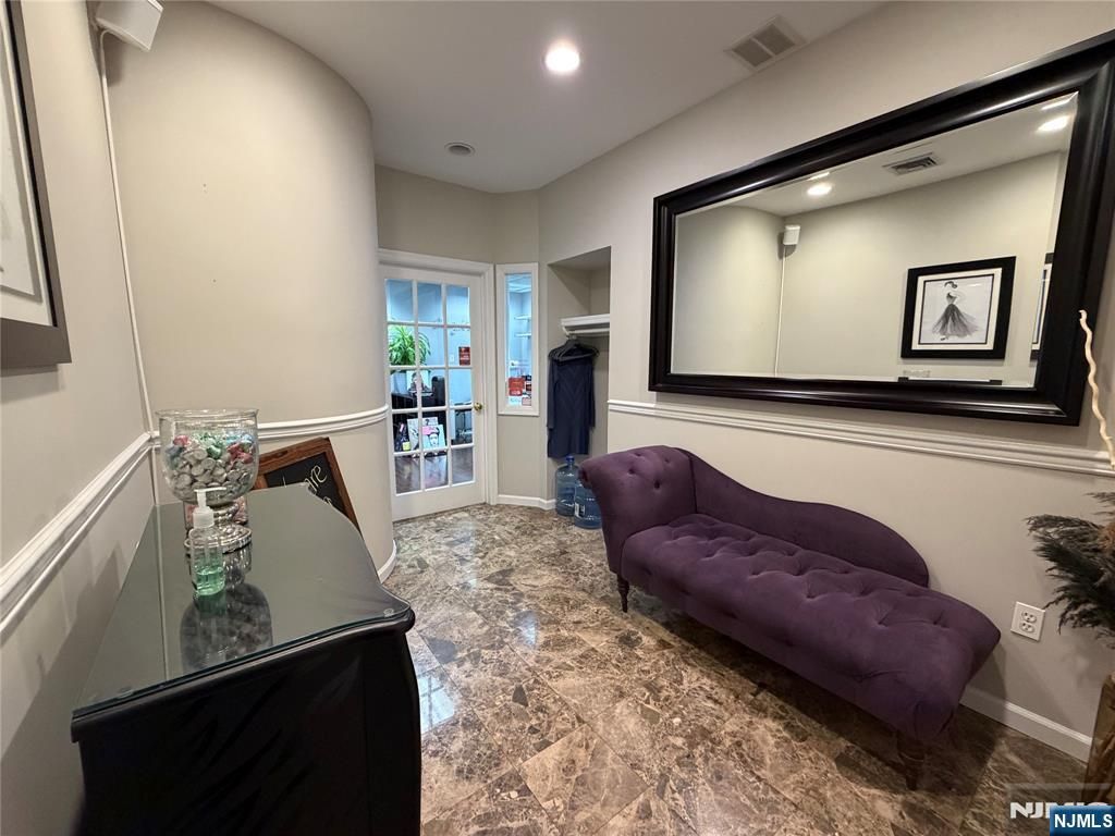 135 County Road 2B, Cresskill, NJ 07626