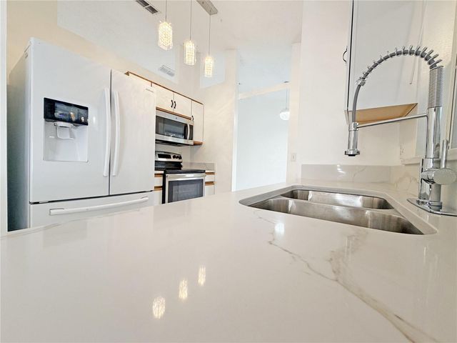 1820 HALLCREST DRIVE, Deltona, FL 32725