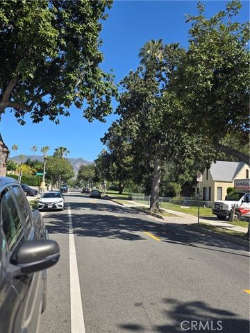 1250 N El Molino, Pasadena, CA 91104