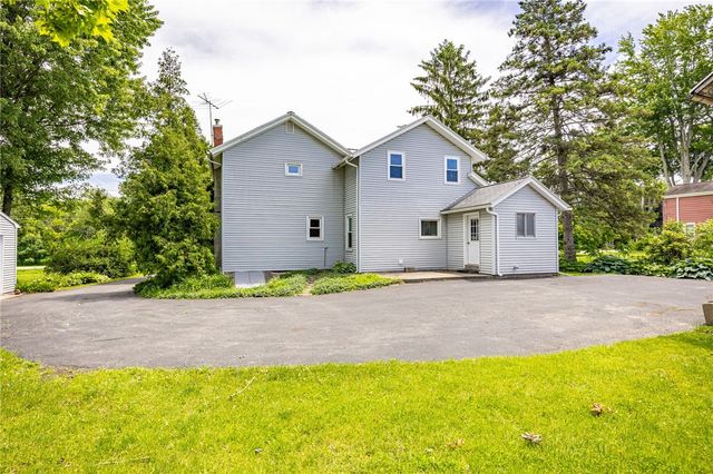 2503 Canandaigua Road, Macedon, NY 14502