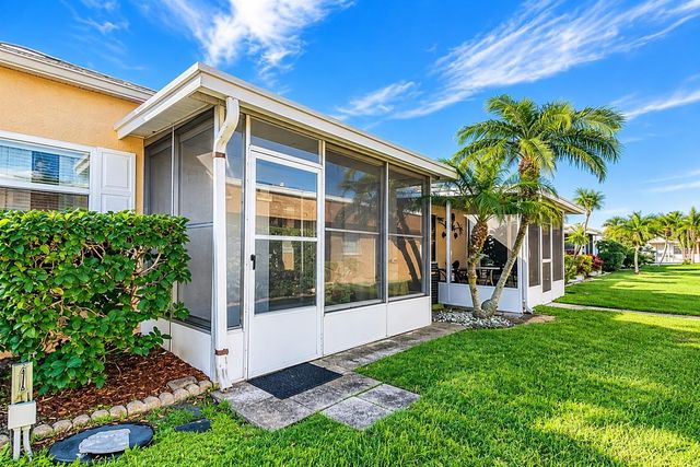 6310 PROVIDENCE CIRCLE 6, New Port Richey, FL 34652