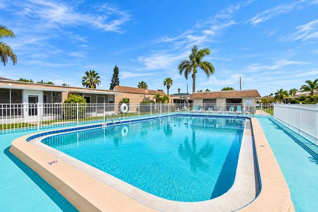 6310 PROVIDENCE CIRCLE 6, New Port Richey, FL 34652