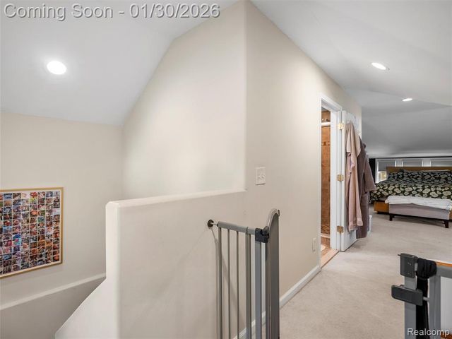 81 Wellesley Drive, Pleasant Ridge, MI 48069