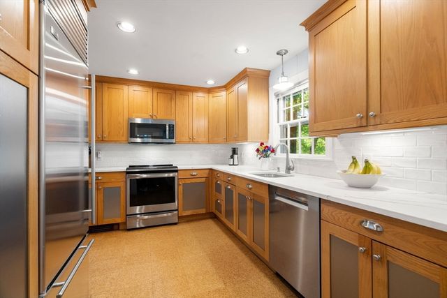 28 York Rd, Newton, MA 02468