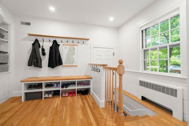 28 York Rd, Newton, MA 02468