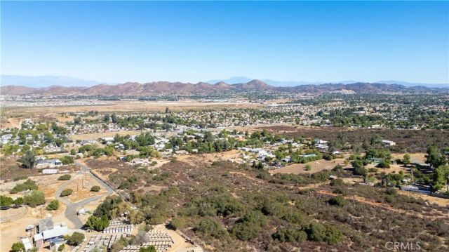 18921 Grand, Lake Elsinore, CA 92530