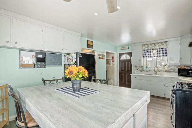 36915 Sibley Road, New Boston City, MI 48164