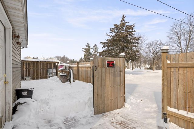 36915 Sibley Road, New Boston City, MI 48164