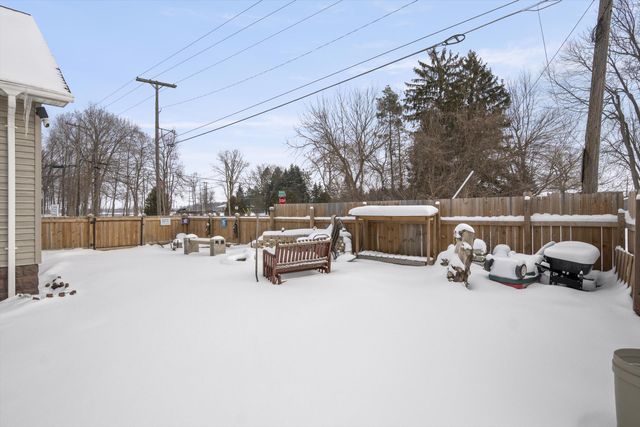 36915 Sibley Road, New Boston City, MI 48164