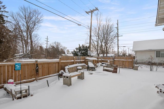 36915 Sibley Road, New Boston City, MI 48164