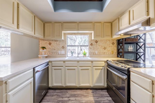 207 E Ridgewood RD, Georgetown, TX 78633