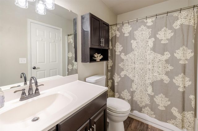 207 E Ridgewood RD, Georgetown, TX 78633