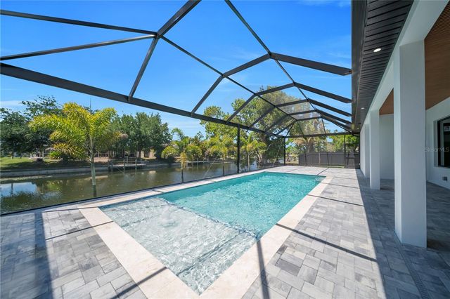 1114 SW 8TH PL, Cape Coral, FL 33991