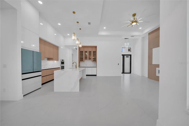 1114 SW 8TH PL, Cape Coral, FL 33991