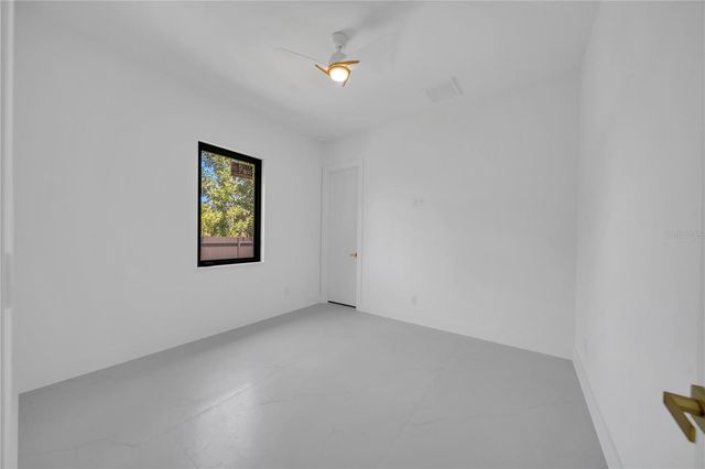 1114 SW 8TH PL, Cape Coral, FL 33991