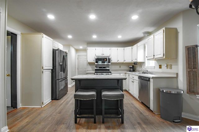 107 N Pointe Drive, Elizabethtown, KY 42701