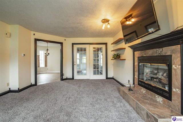 107 N Pointe Drive, Elizabethtown, KY 42701