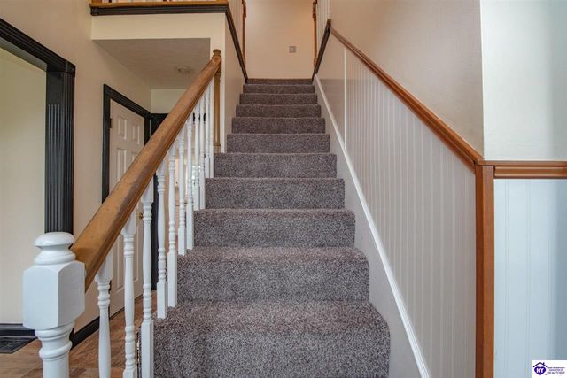 107 N Pointe Drive, Elizabethtown, KY 42701
