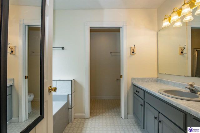 107 N Pointe Drive, Elizabethtown, KY 42701