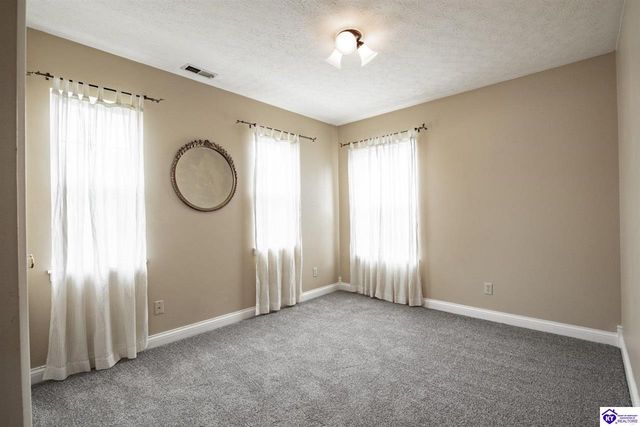107 N Pointe Drive, Elizabethtown, KY 42701