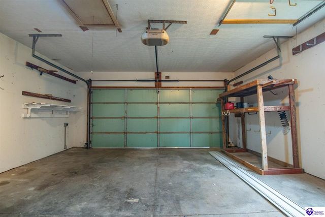 107 N Pointe Drive, Elizabethtown, KY 42701