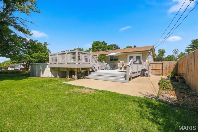 2381 Wesford Drive, Maryland Heights, MO 63043