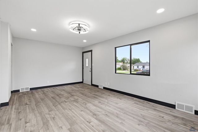 334 ST CHARLES, Rapid City, SD 57701