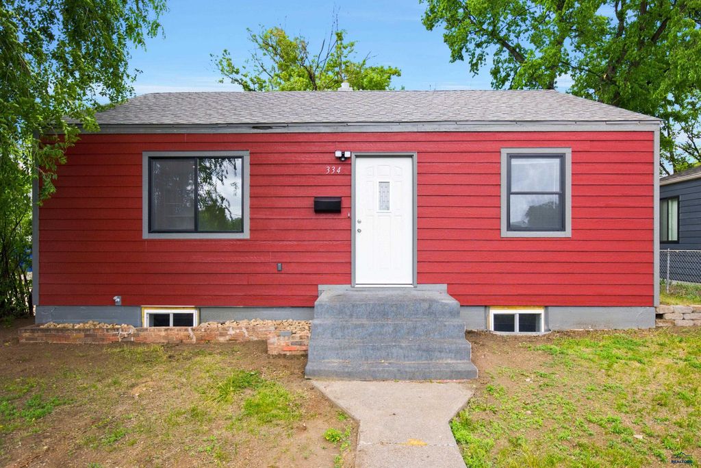 334 ST CHARLES, Rapid City, SD 57701